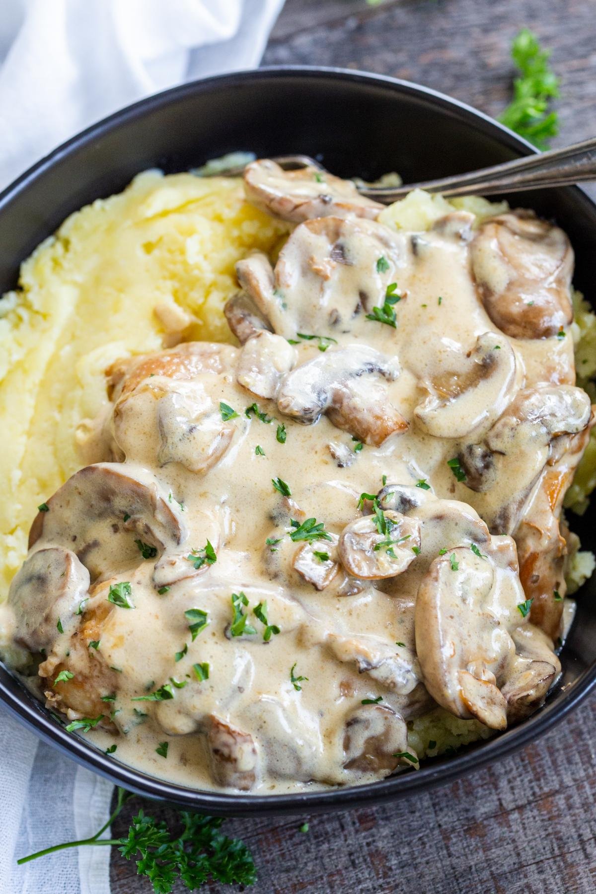 Easy Instant Pot Chicken & Mushrooms: Family Weeknight Favorite